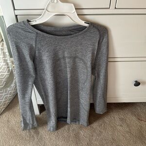 Lululemon swiftly tech